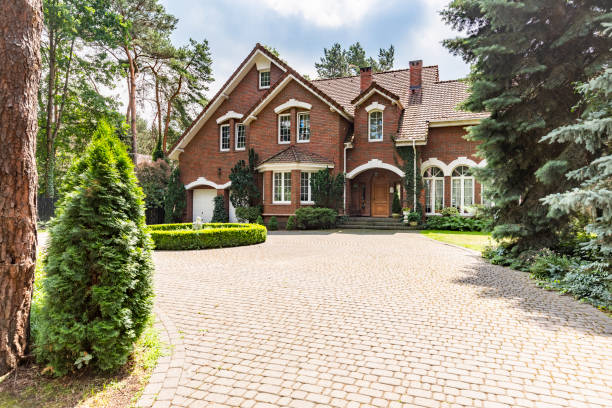 Best Professional Driveway Pavers  in Pablo, MT